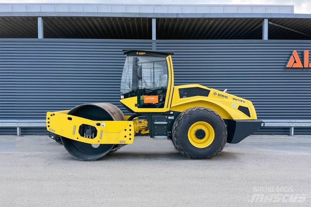 Bomag BW 213 D-5 Еднобарабанни ролки
