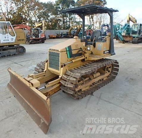 Mitsubishi BD2G Верижни булдозери
