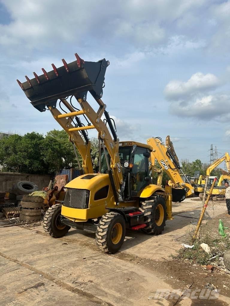 JCB 3 CX Товарач със заден ексватор