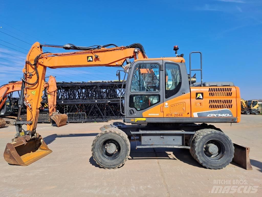 Doosan DX140W-5 Колесни екскаватори