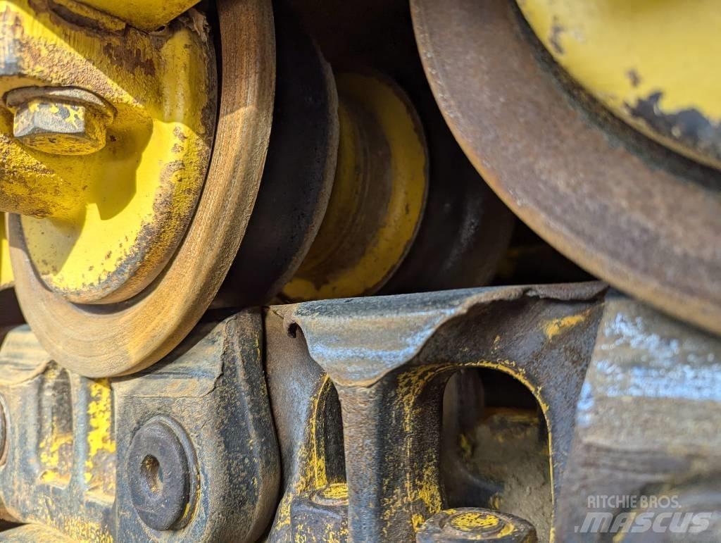 Komatsu D71PXi-24 Верижни булдозери
