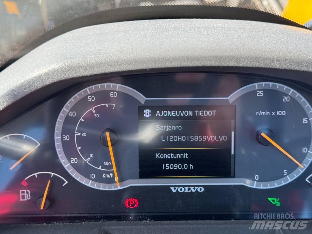 Volvo L 120 H Колесни товарачи