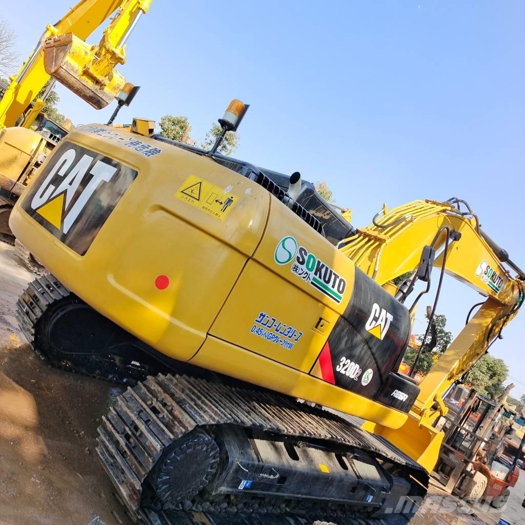 CAT 320 D2 Верижен екскаватор