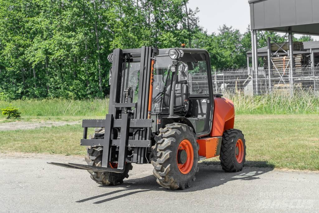 Ausa C 251 H x4 Дизелови камиони
