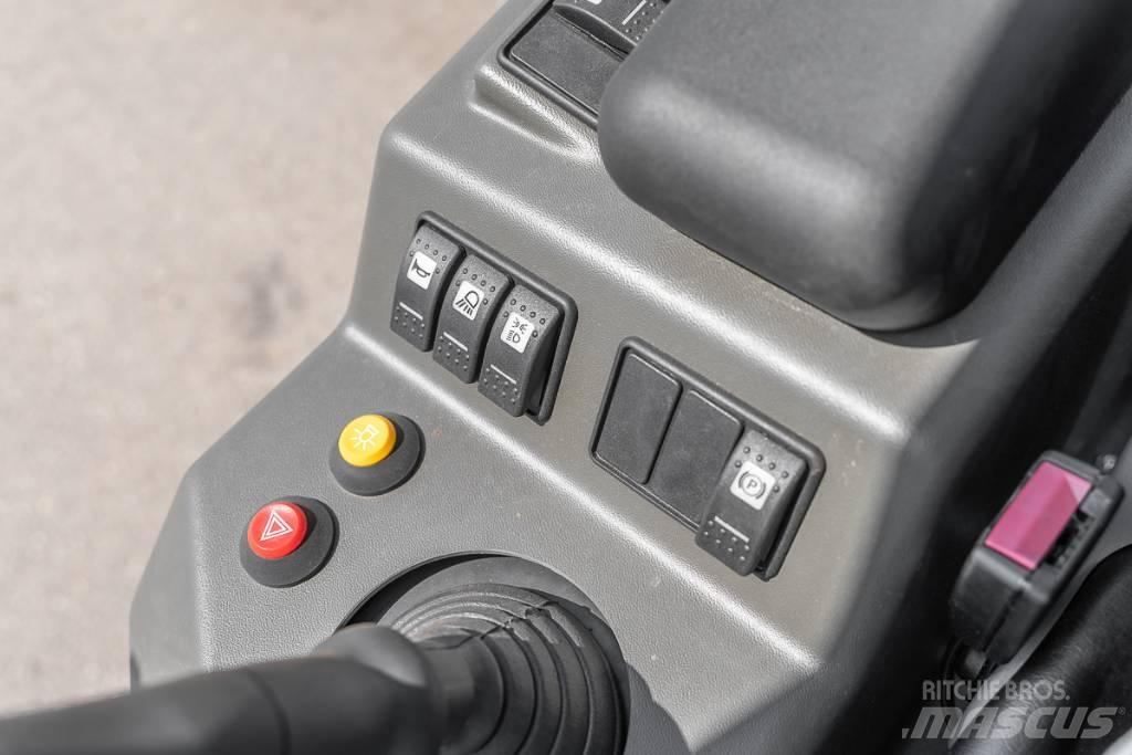 Ausa C 251 H x4 Дизелови камиони