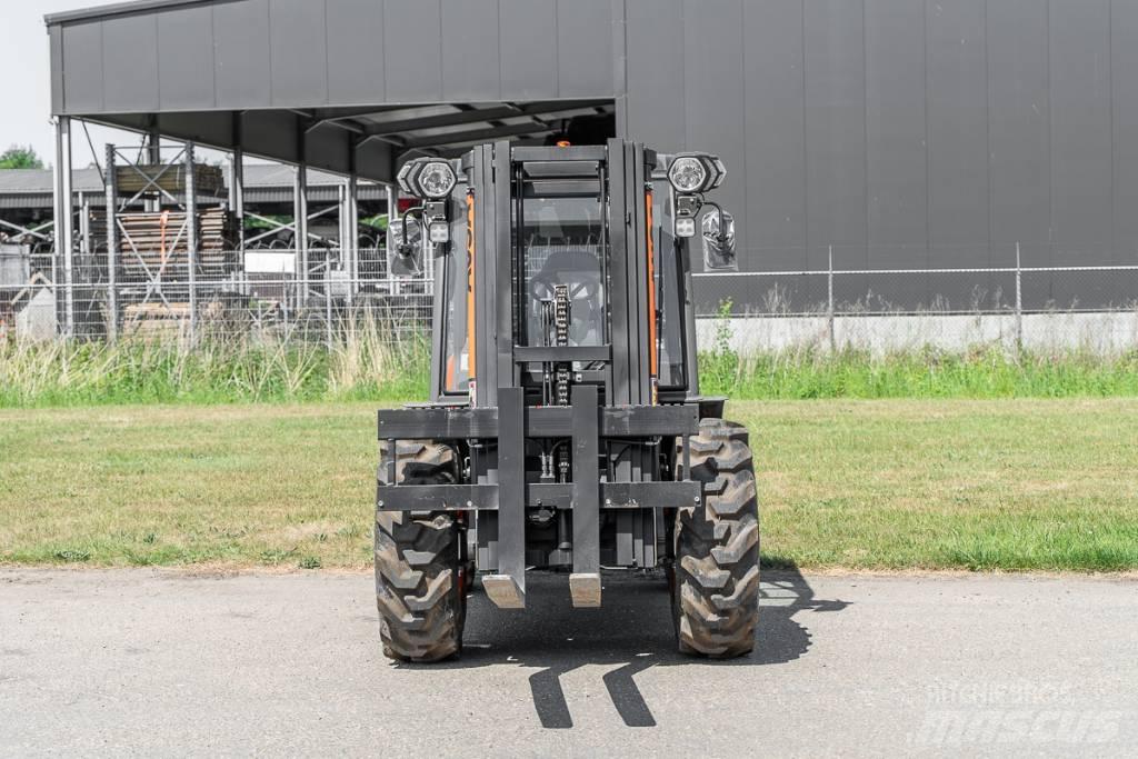 Ausa C 251 H x4 Дизелови камиони