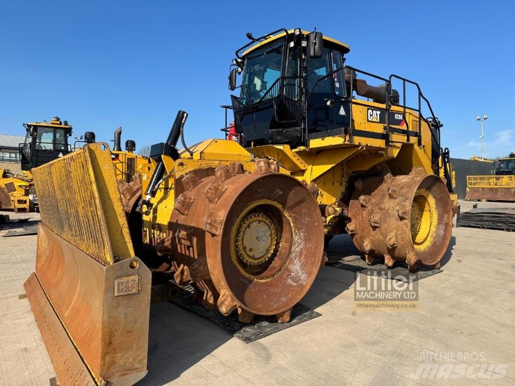 CAT 826K Машини за опаковане на отпадъци