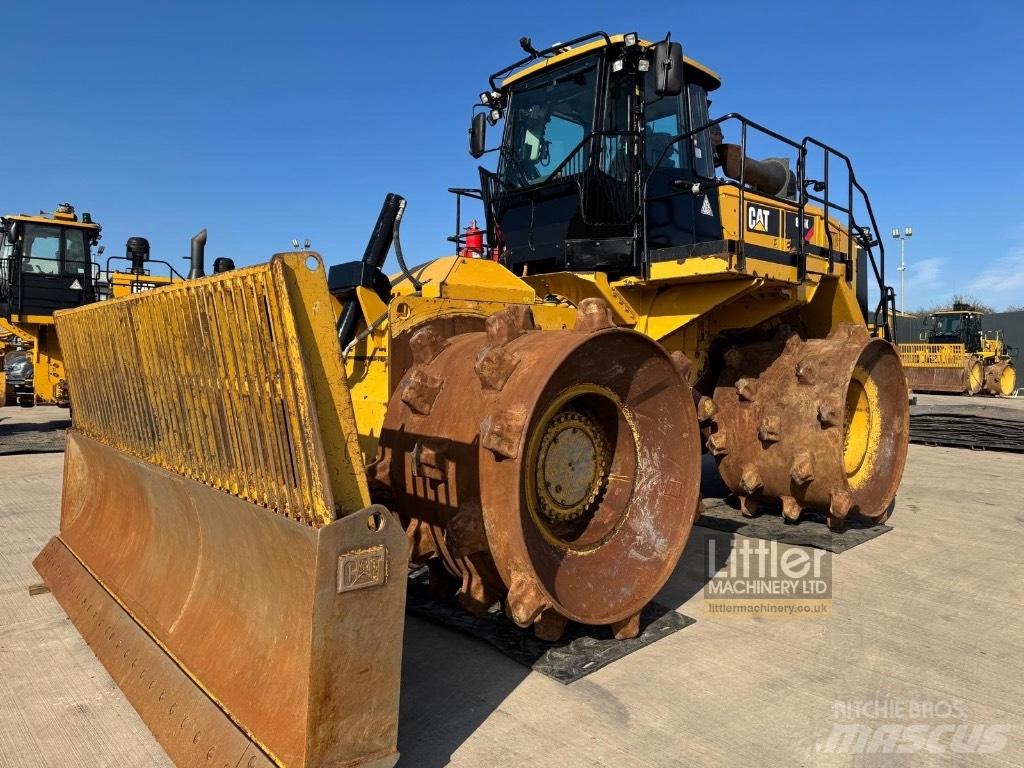 CAT 826K Машини за опаковане на отпадъци