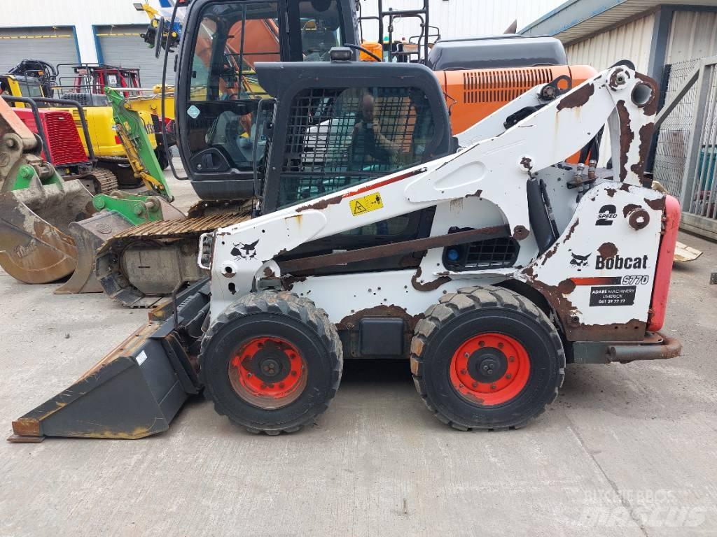 Bobcat 377 Мини товарачи
