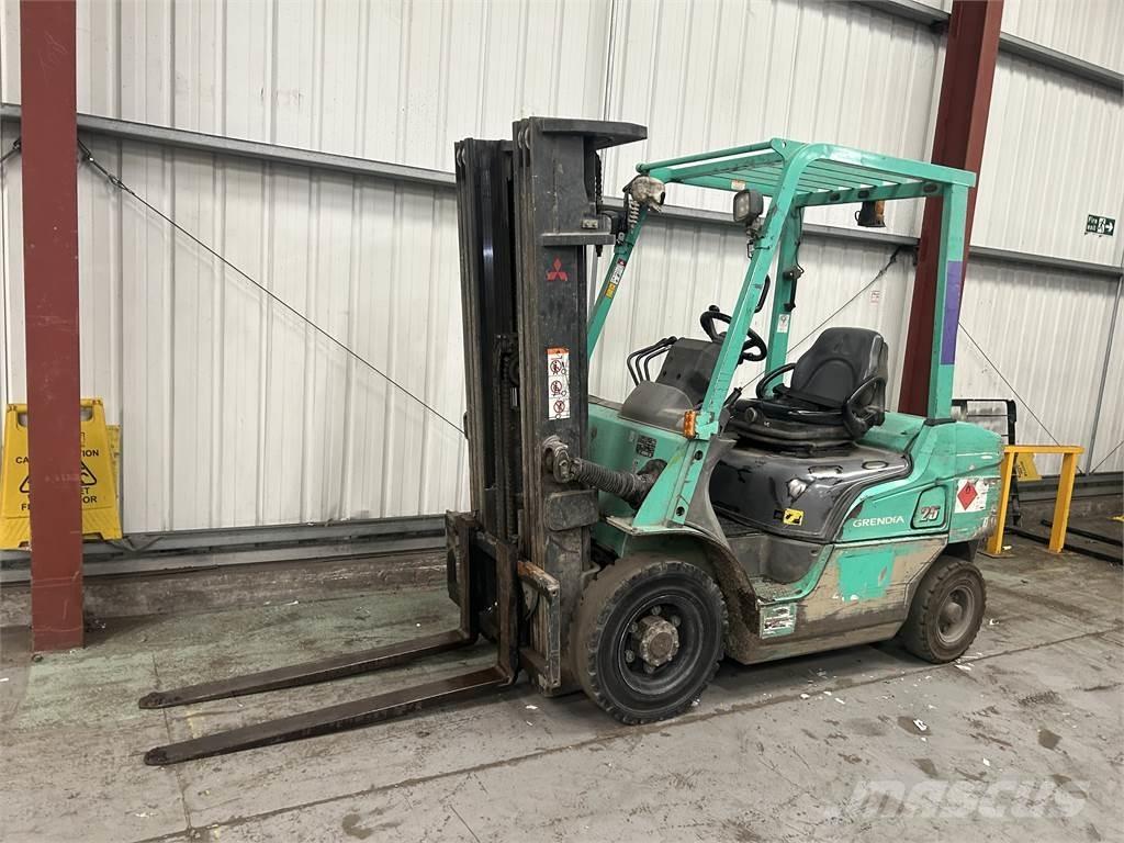 Mitsubishi FD25NT Дизелови камиони