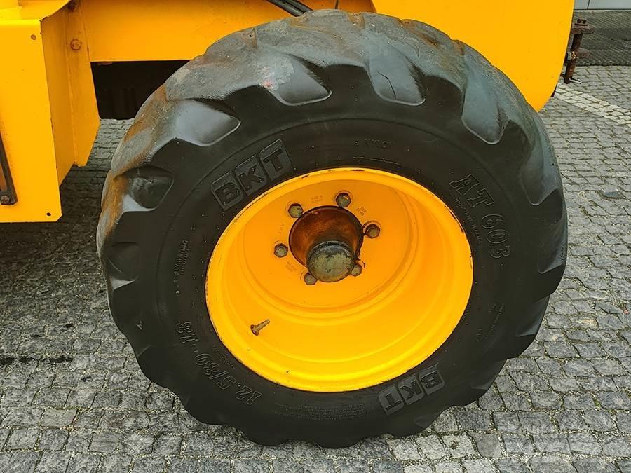 JCB 930 Камиони за херавни местности