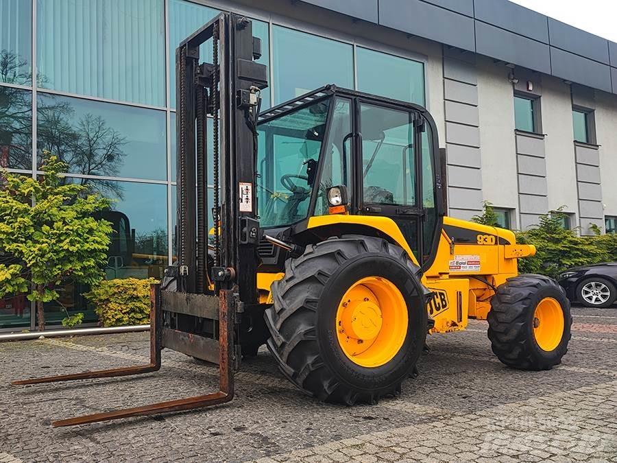 JCB 930 Камиони за херавни местности