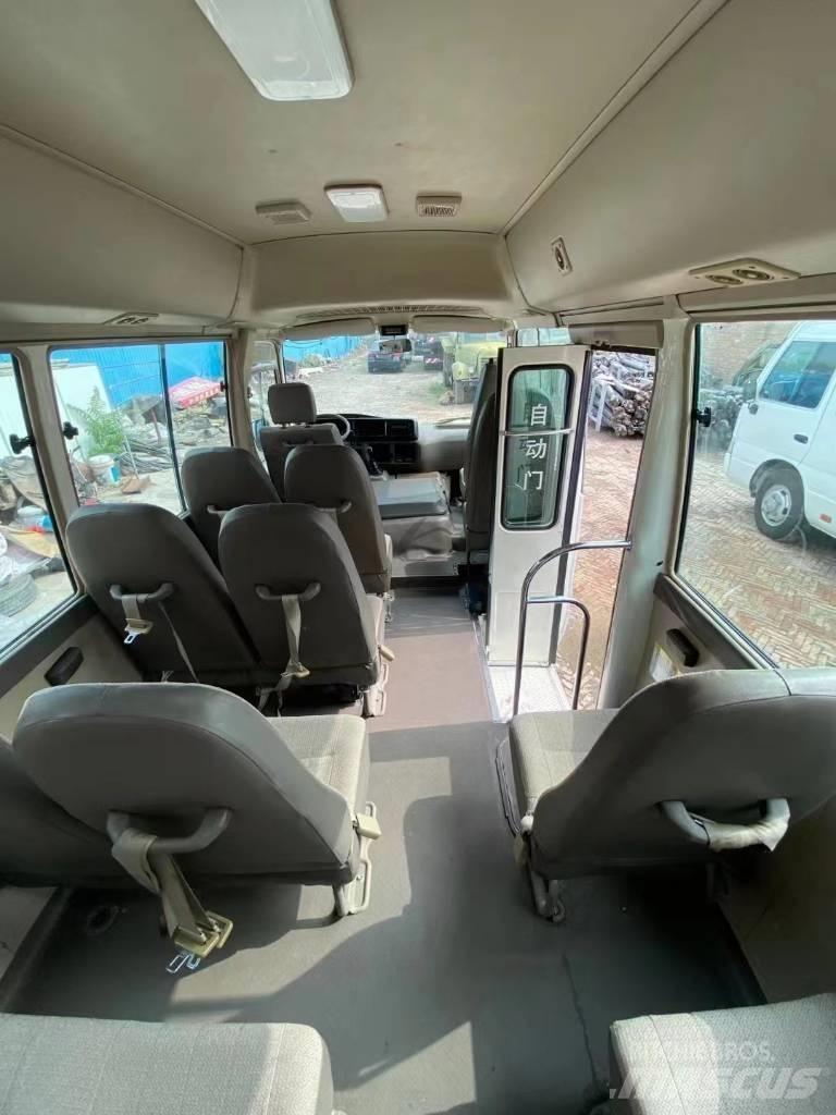 Toyota Coaster Bus Мини бусове