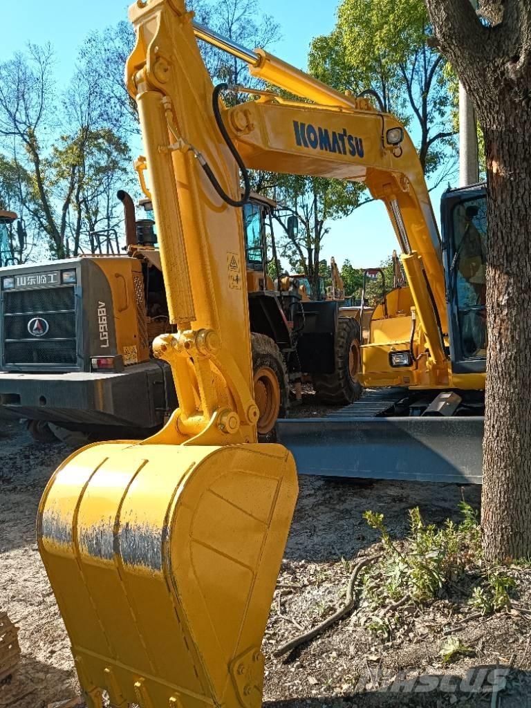 Komatsu PC 70 Средни екскаватори 7т - 12т