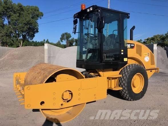 CAT CS44B Пневматични гумени  ролки
