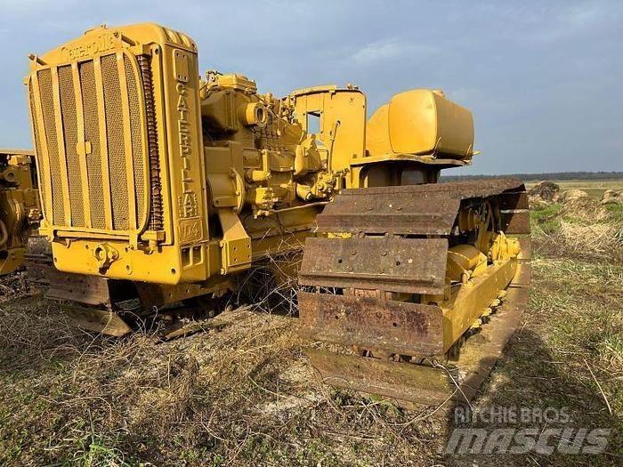CAT D4 - Верижни булдозери
