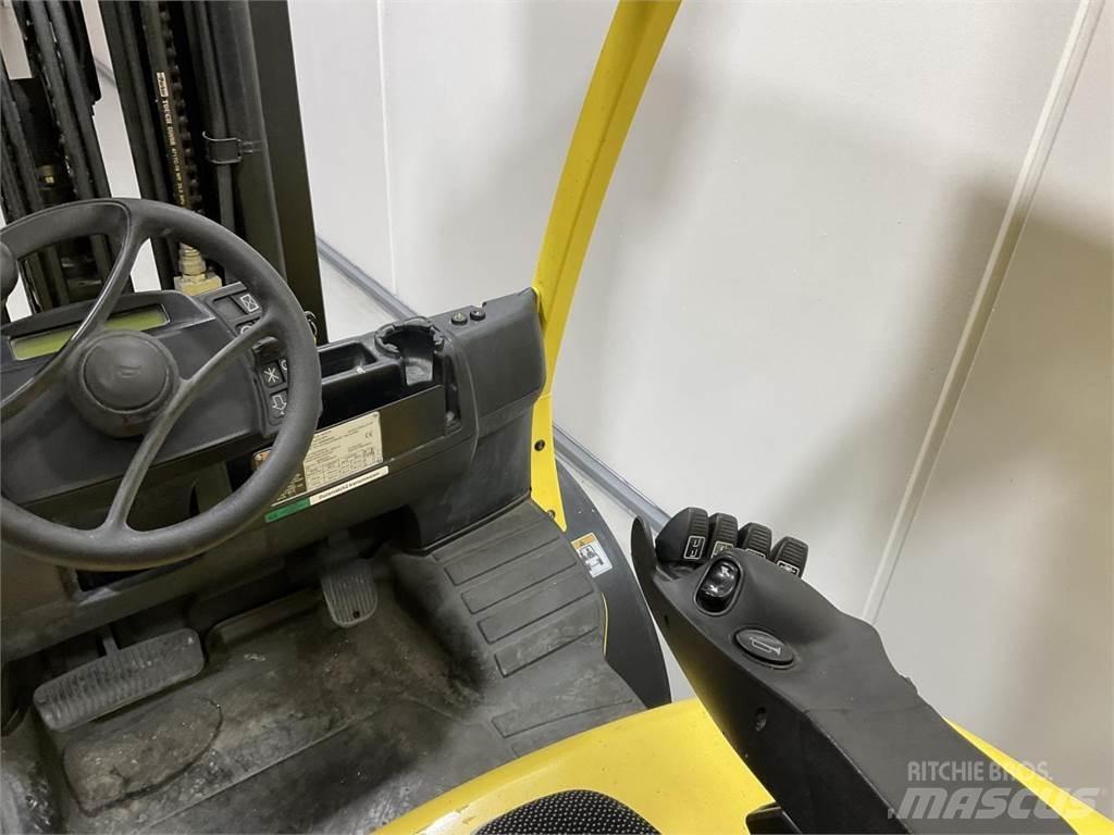 Hyster H4.0FT5 Камиони с АГУ