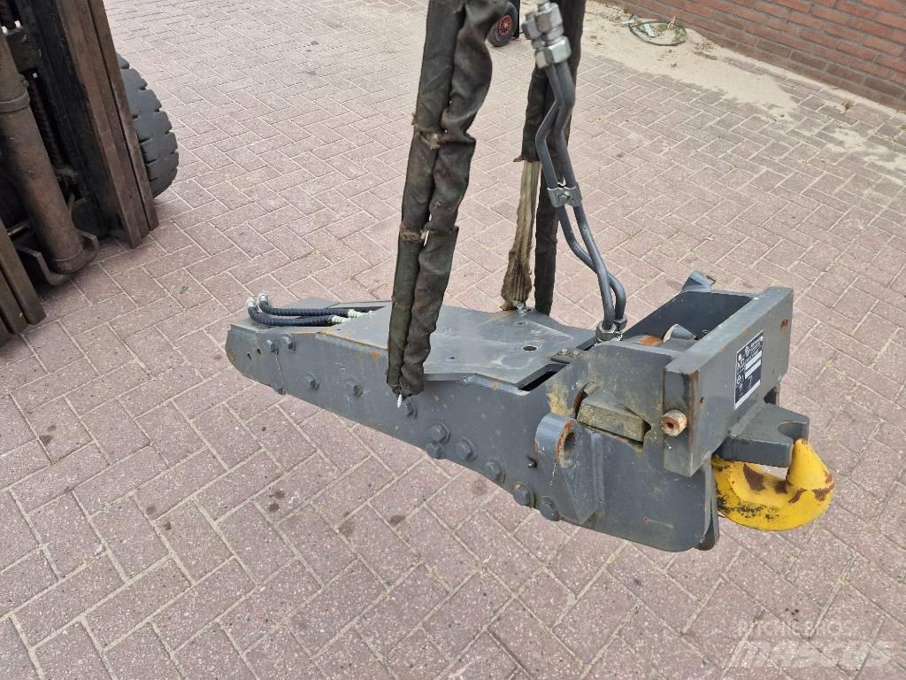 Fendt Pick up hitch Трактори