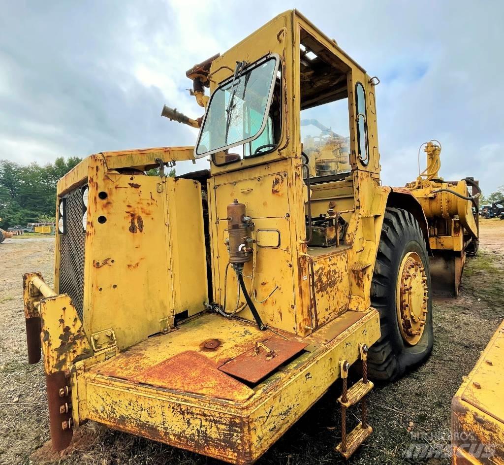 CAT 631 D Цистерни за вода
