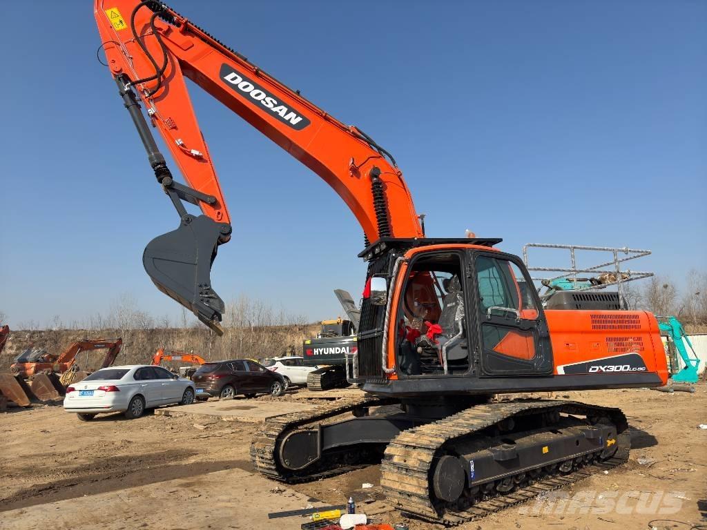 Doosan DX300 Верижен екскаватор