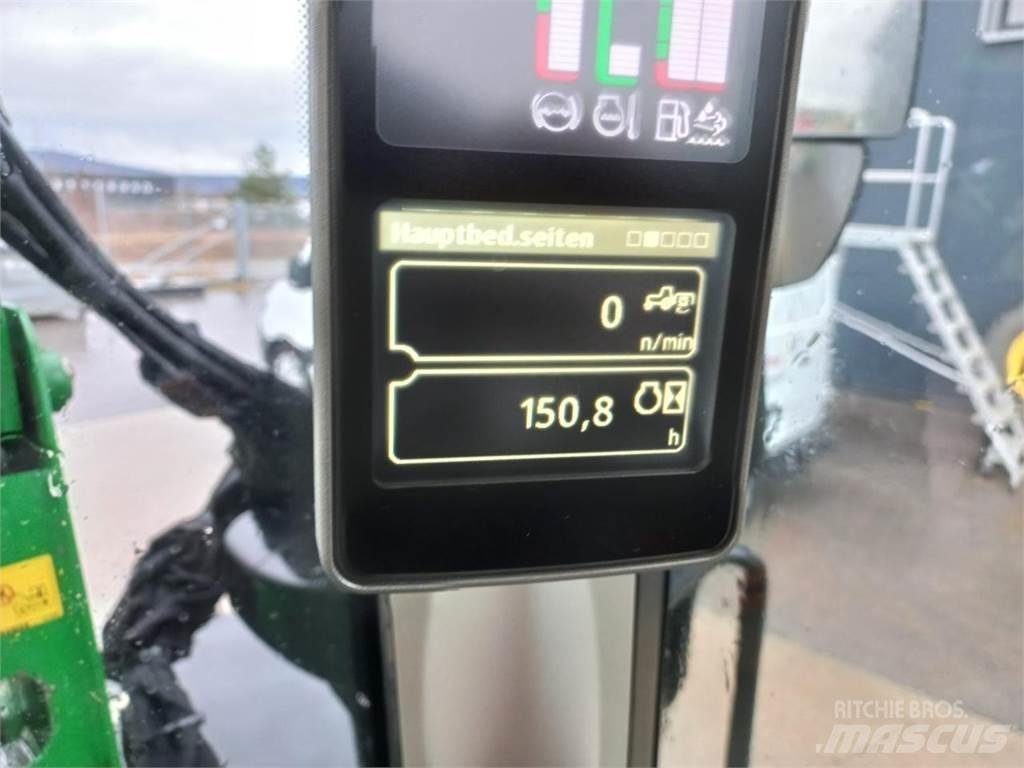 John Deere 6090M Трактори