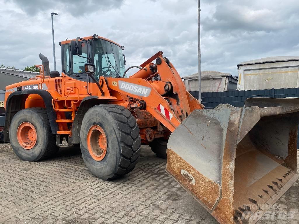 Doosan DL 350-3 Колесни товарачи