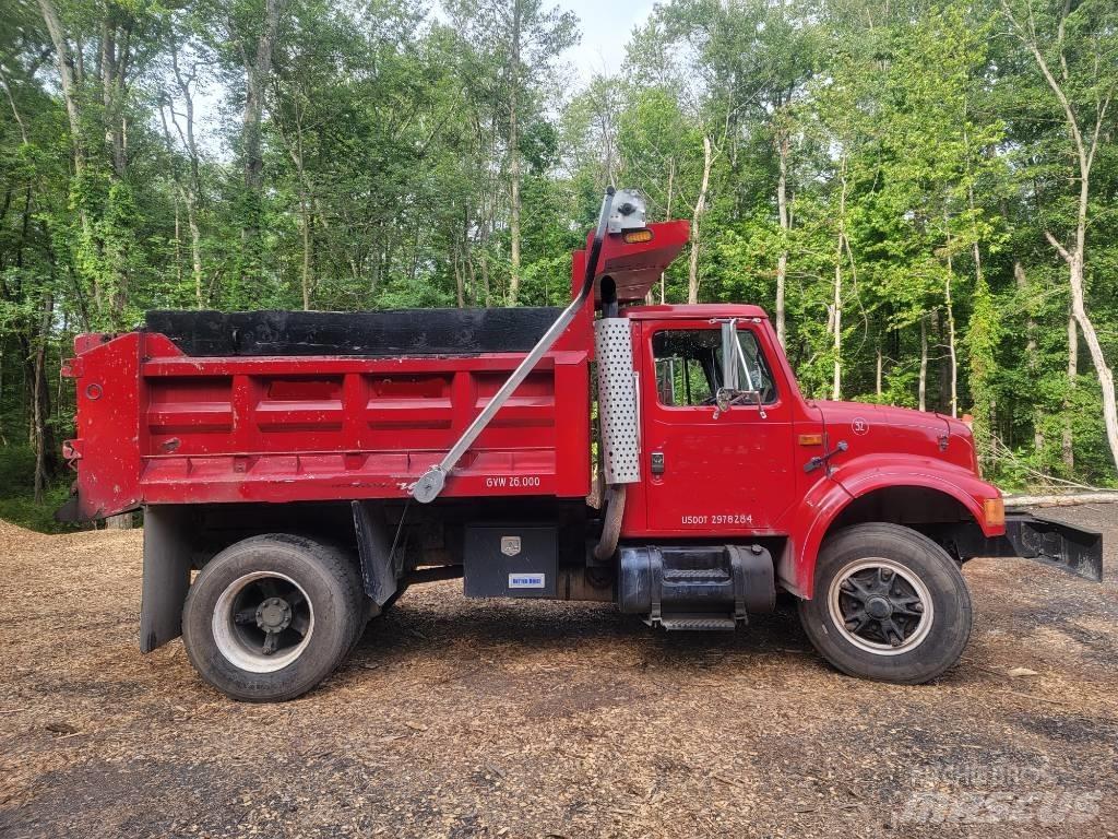International 4900 Самосвал