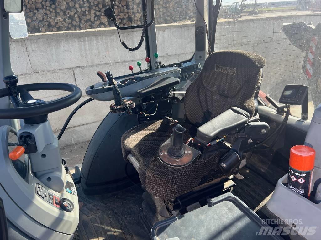Valtra 234H Скидери
