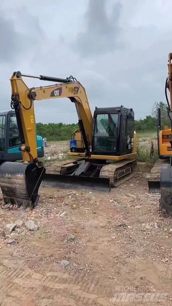 CAT 308E2 Средни екскаватори 7т - 12т