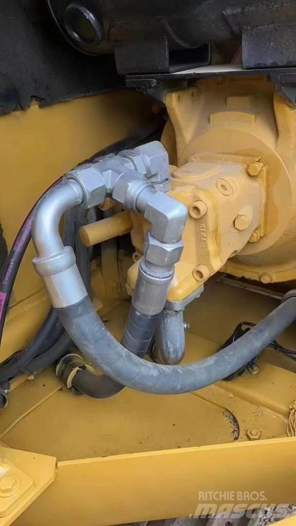 CAT 308E2 Средни екскаватори 7т - 12т