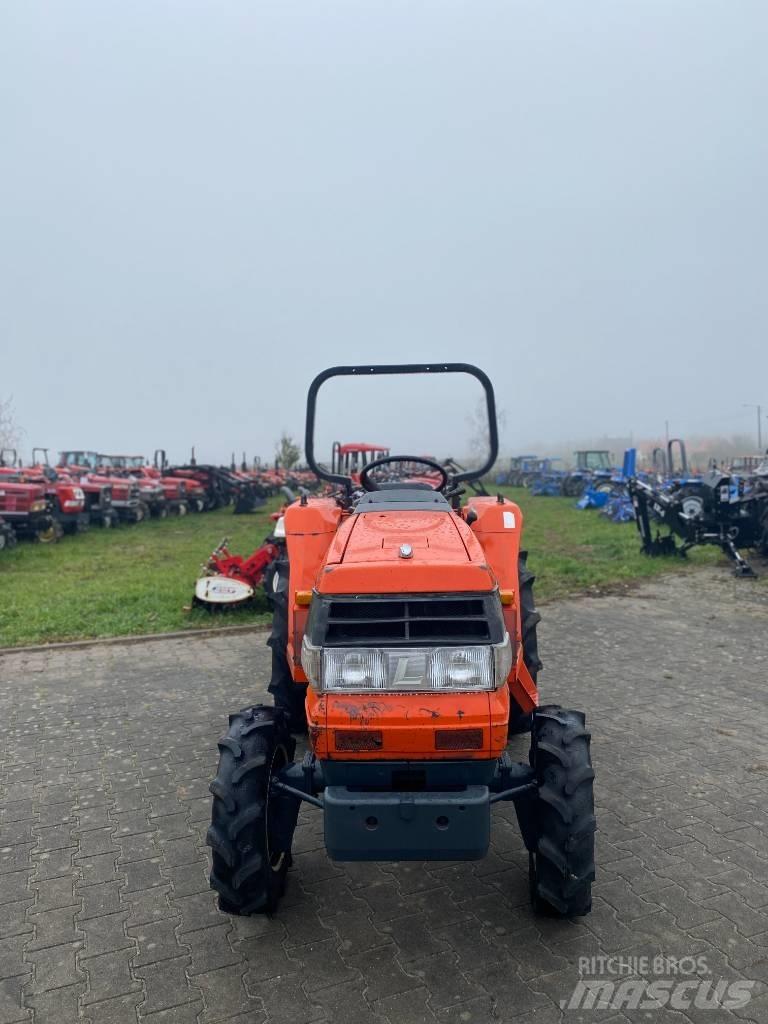 Kubota GL 220 Компактни трактори