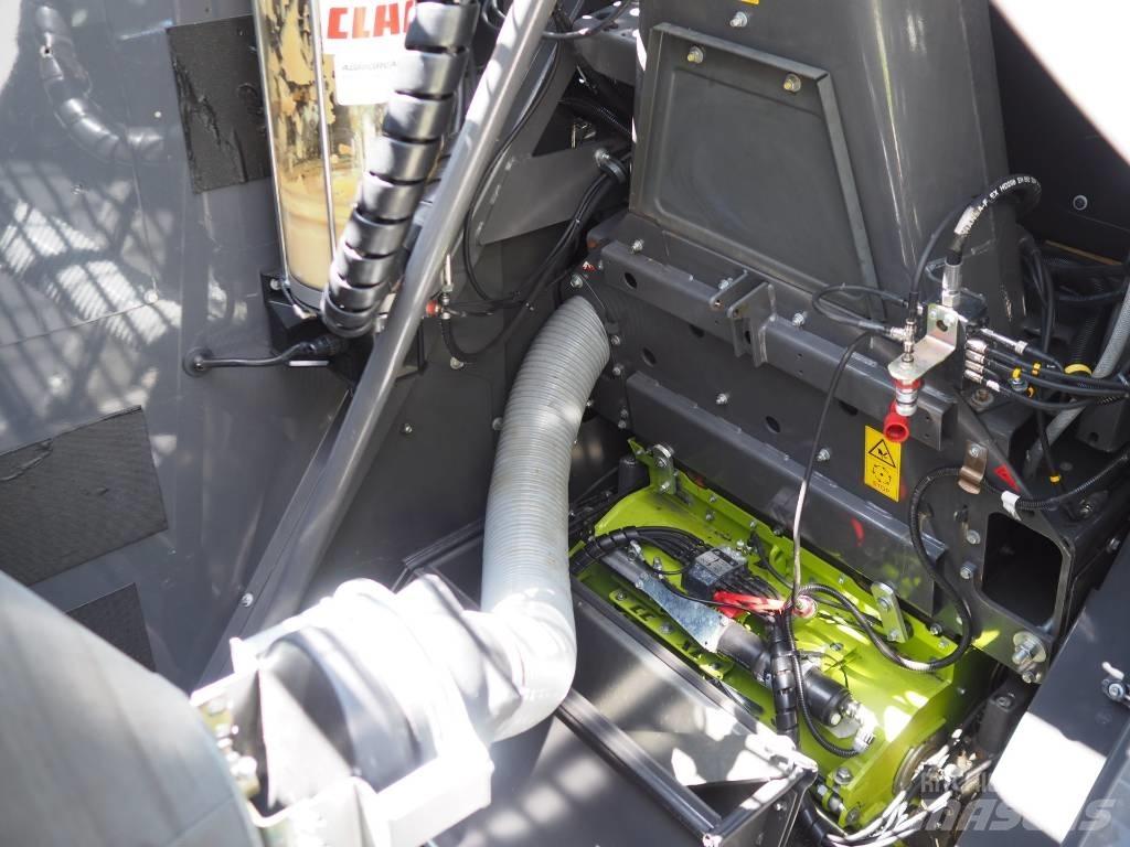 CLAAS Jaguar 860 4WD Самоходни фуражири
