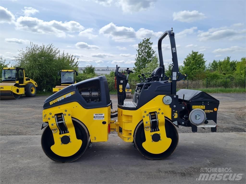 Bomag BW 138 AD-5 Двойни барабанни ролки
