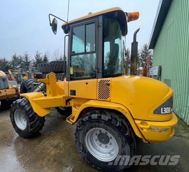 Volvo L30B PRO Колесни товарачи