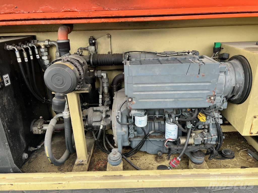 JLG 210-25 Ножични работни платформи