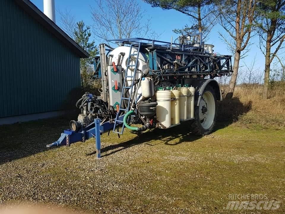 Kyndestoft 7000 30m Прикачни пръскачки
