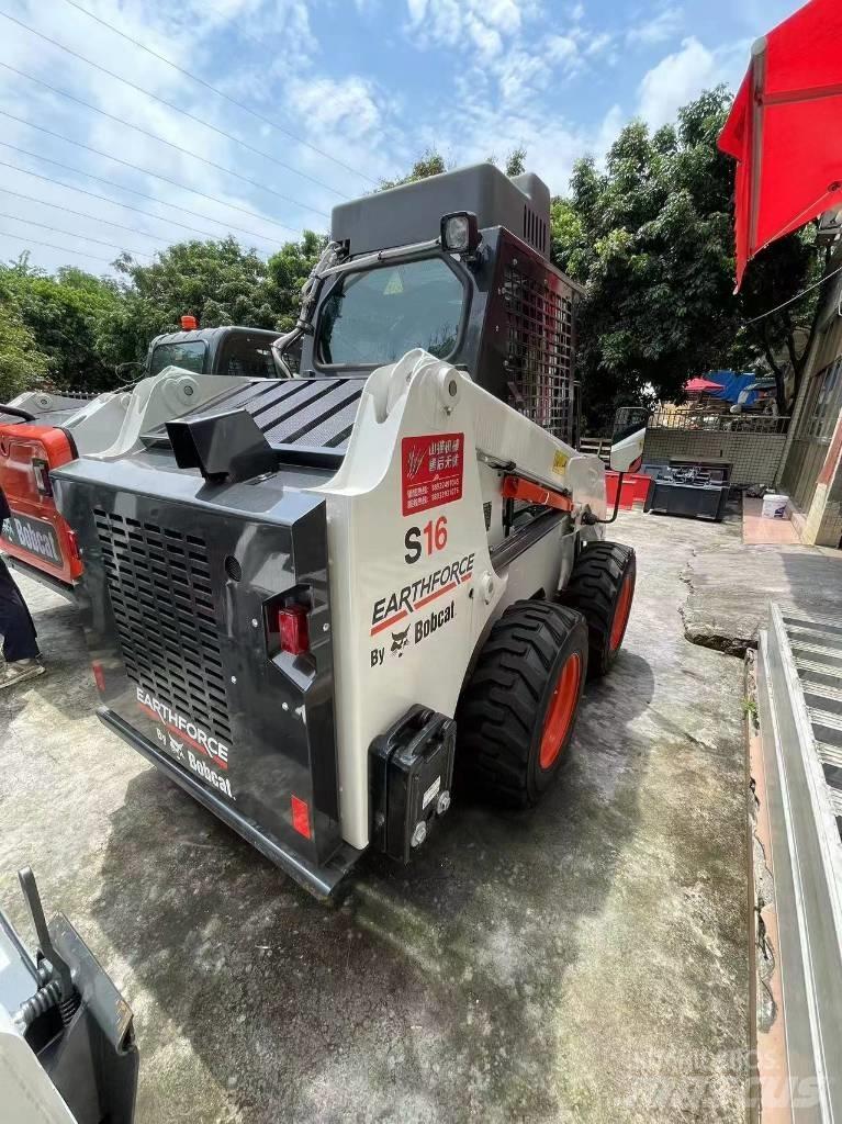 Bobcat S 16 Мини товарачи

