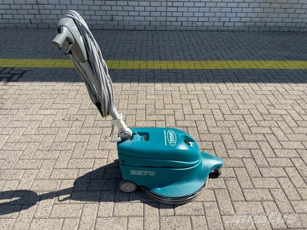 Tennant 2370 Автоматични метачки с четки