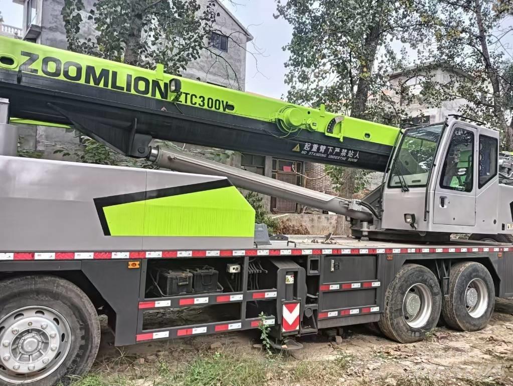 Zoomlion 300 Мачтови кранове