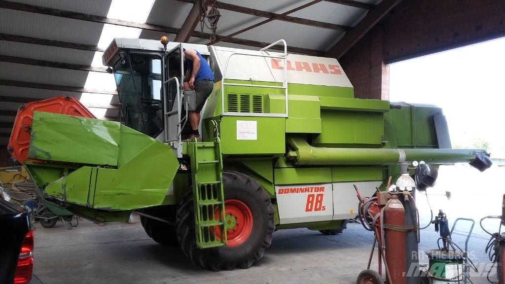 CLAAS Dominator 88 S Комбайни