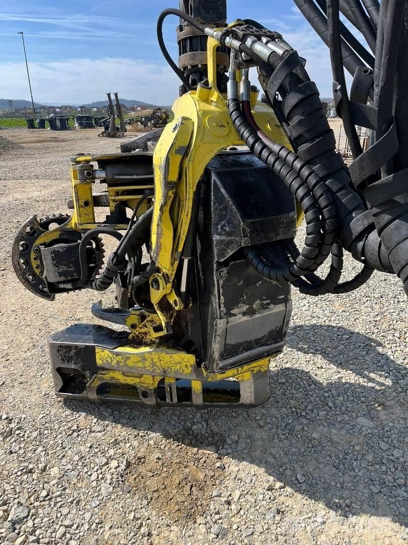 John Deere 1470E Харвестери