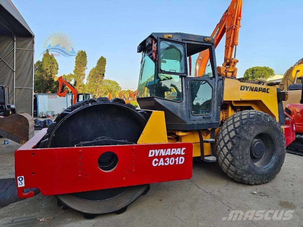 Dynapac CA 301 D Еднобарабанни ролки
