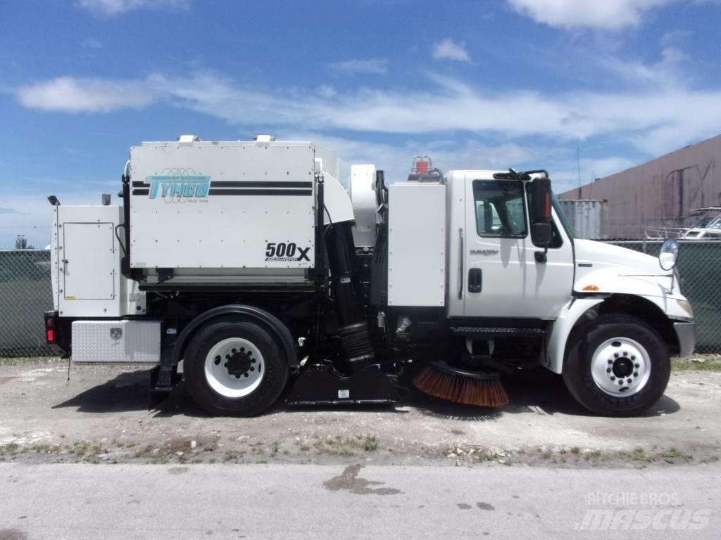 International 4300 Камиони за почистване
