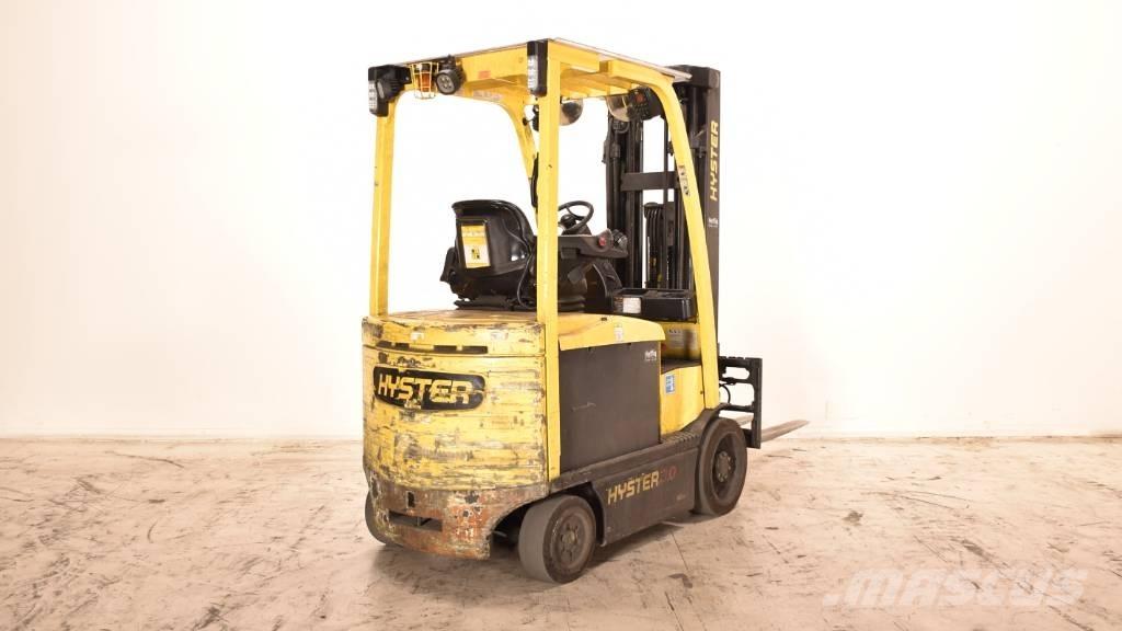 Hyster E3.0XN Електрически вилични кари-повдигачи