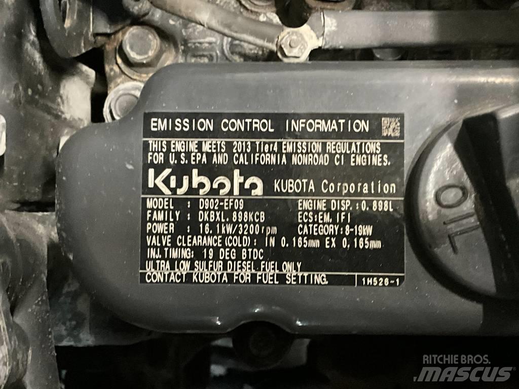 Kubota RTV 900 EU Комунални съоражения