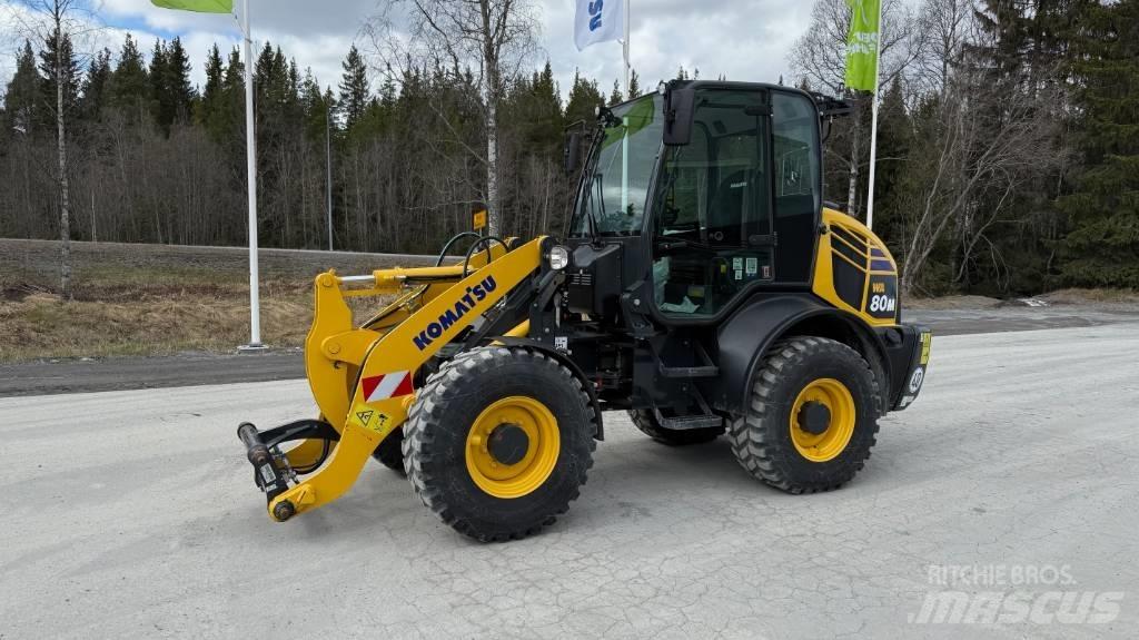 Komatsu WA 80 M Колесни товарачи
