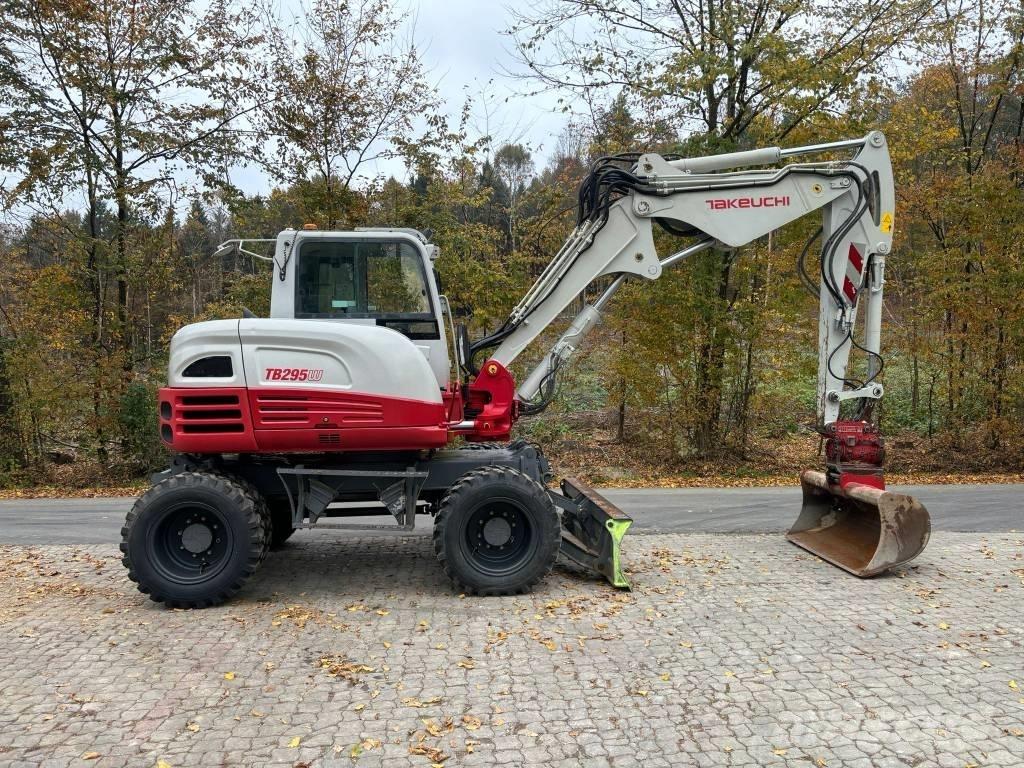 Takeuchi TB 295 W Колесни екскаватори