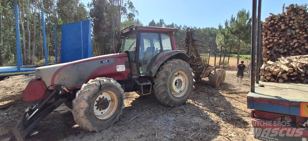 Valtra T 161 Горски трактори