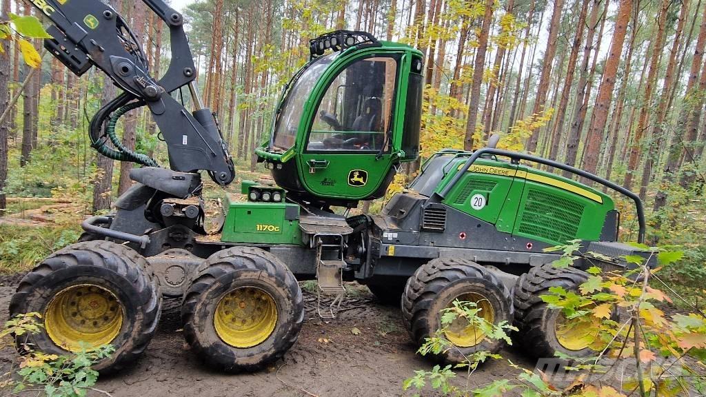 John Deere 1170G Харвестери