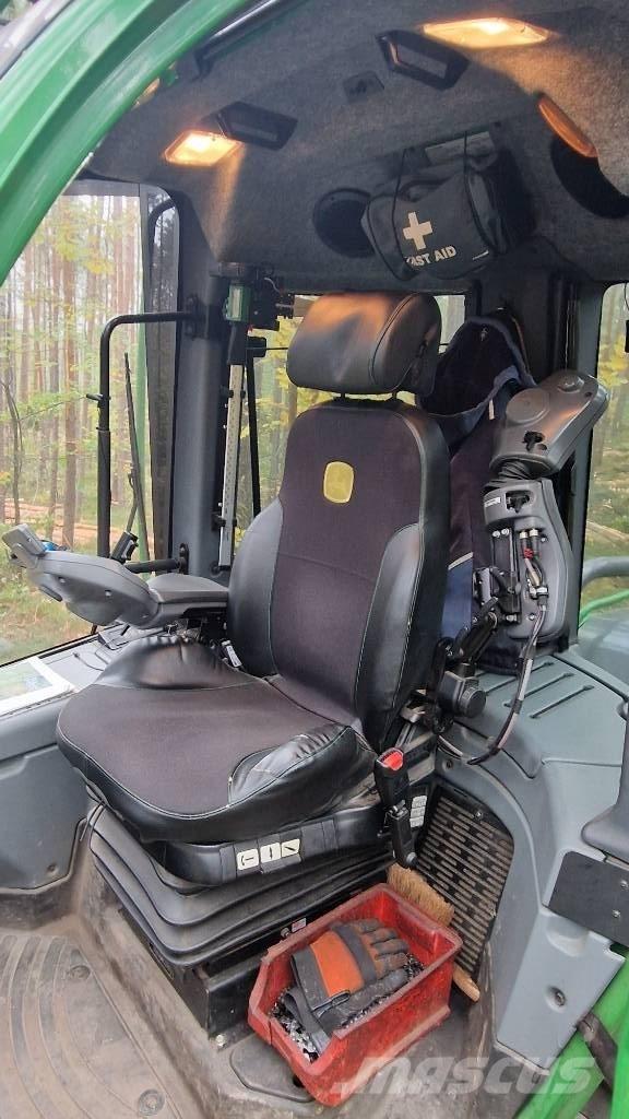 John Deere 1170G Харвестери